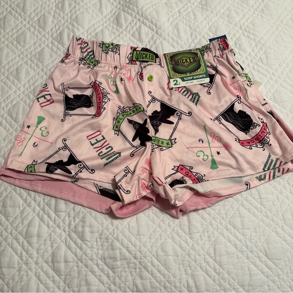 Wicked Pink Graphic Print Pajama Sleep Shorts (includes 2) NWT Size S